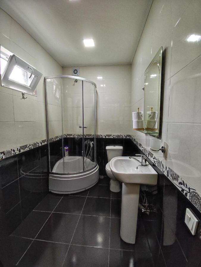 Friendly Guest House Kutaisi Exterior foto