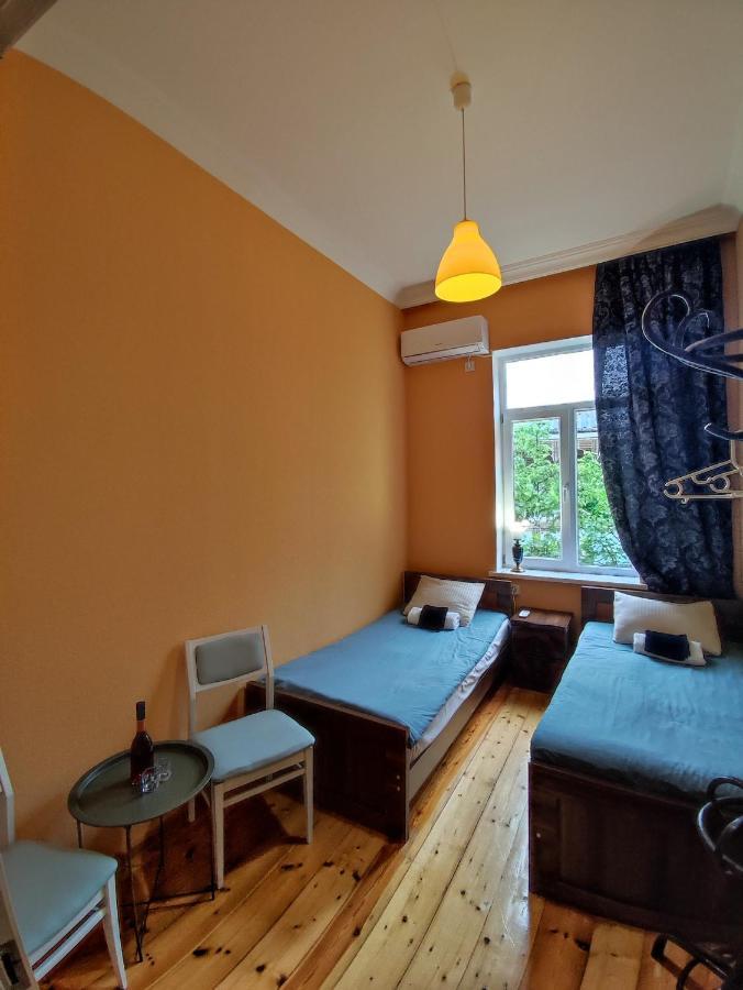 Friendly Guest House Kutaisi Exterior foto