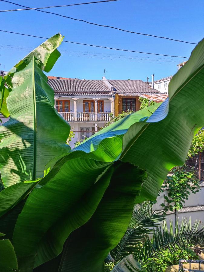 Friendly Guest House Kutaisi Exterior foto