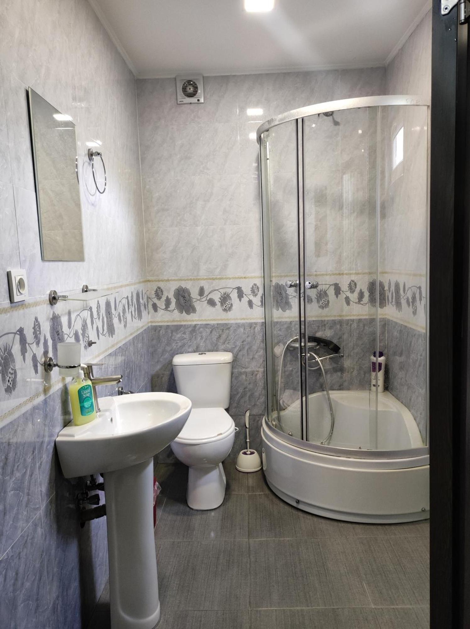 Friendly Guest House Kutaisi Quarto foto
