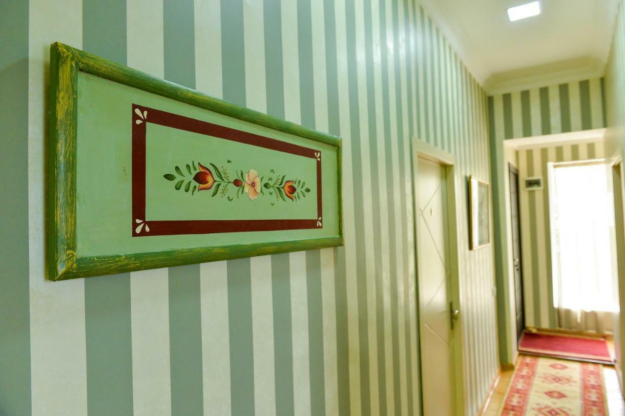 Friendly Guest House Kutaisi Exterior foto